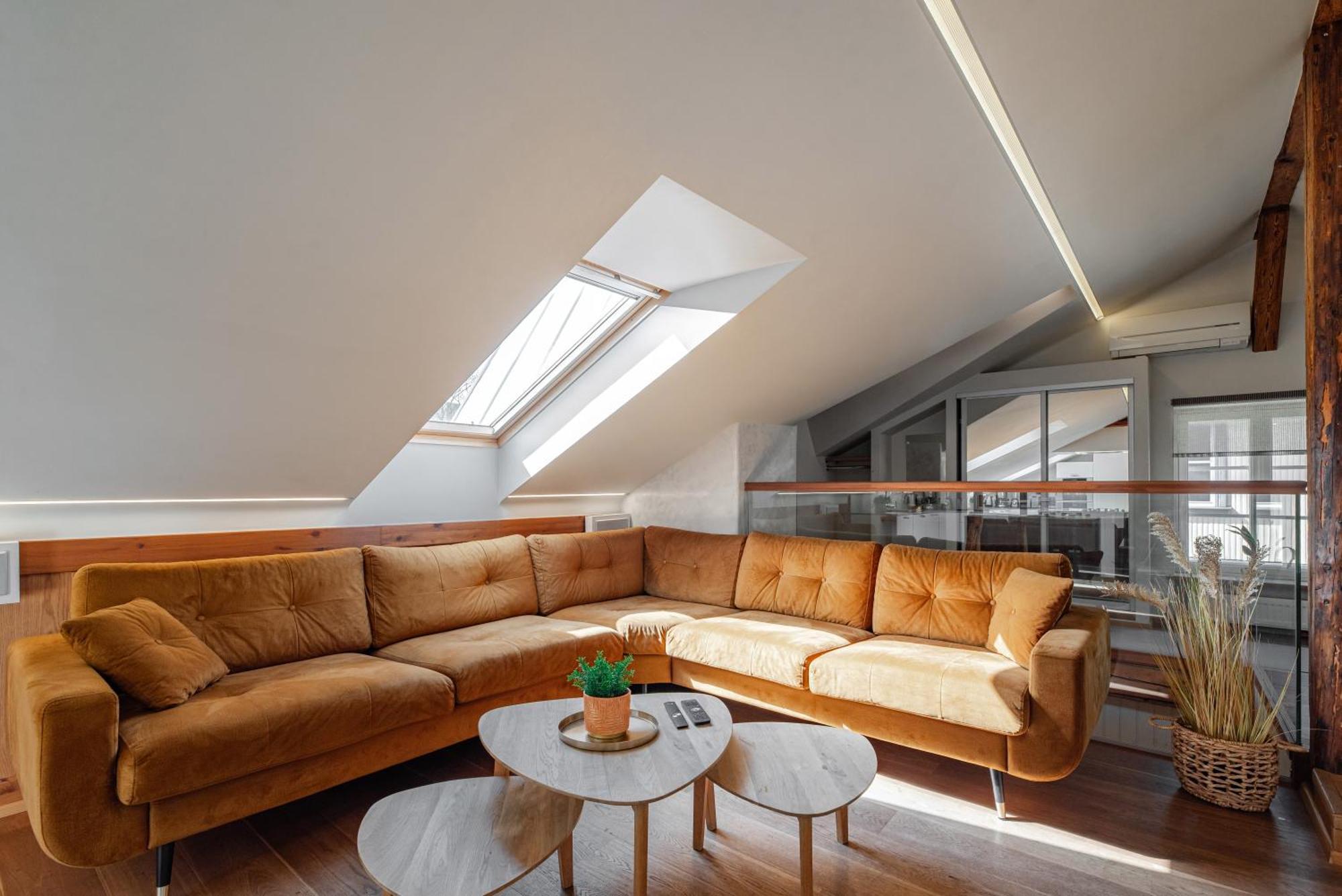 Airhome - Owl's Nest Apartment