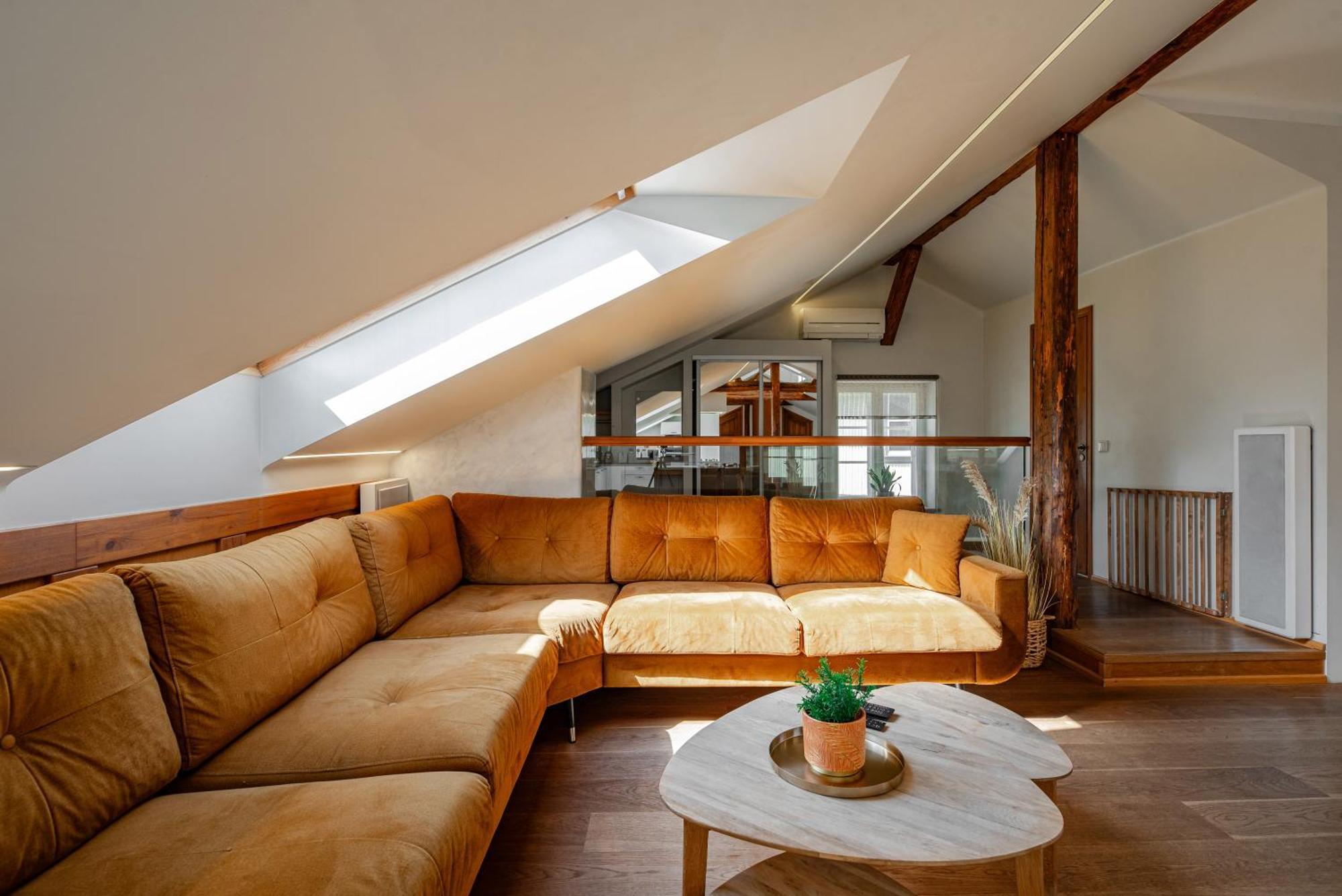 Airhome - Owl's Nest Apartment