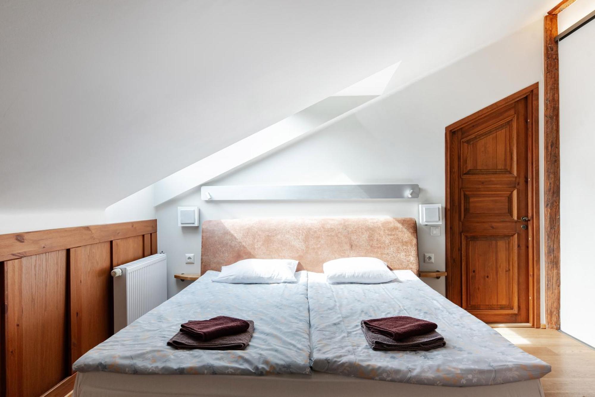 Airhome - Owl's Nest Apartment