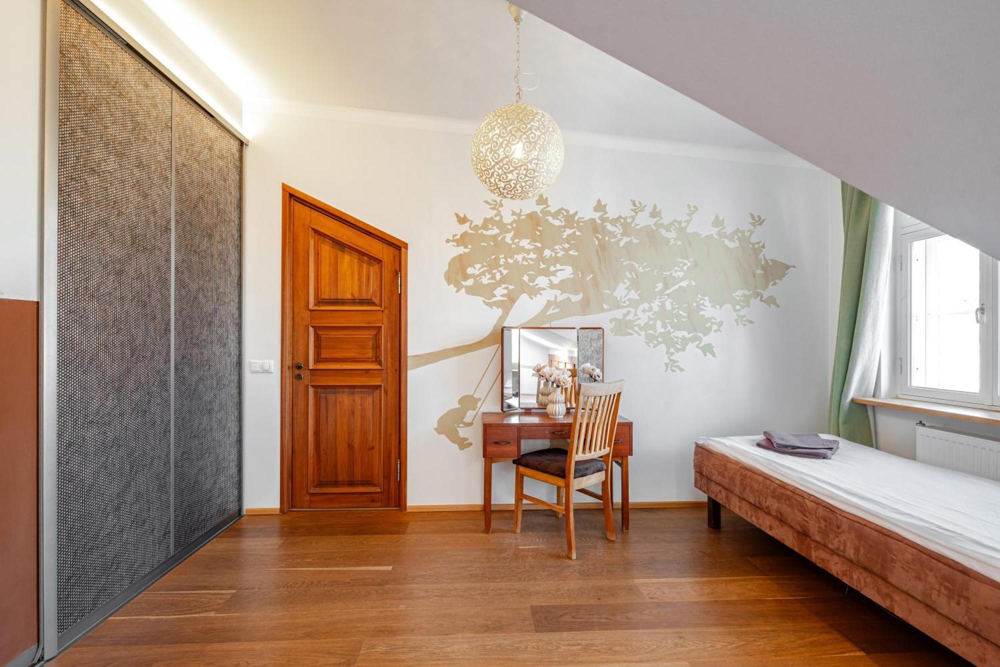 Airhome - Owl's Nest Apartment