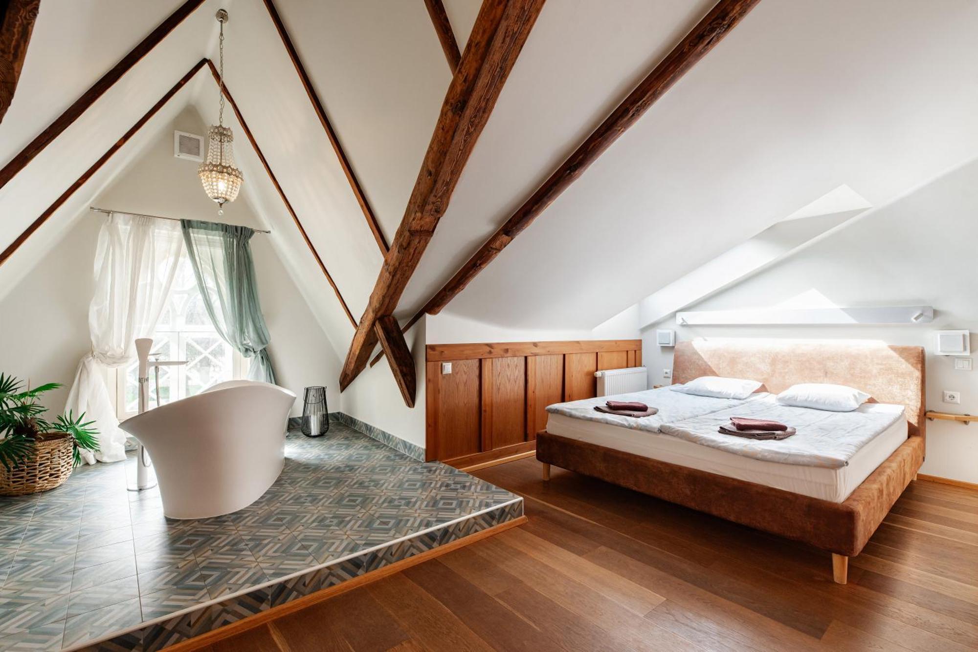 Airhome - Owl's Nest Apartment *