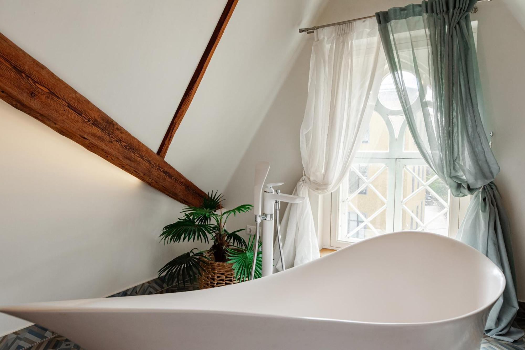 Airhome - Owl's Nest Apartment *